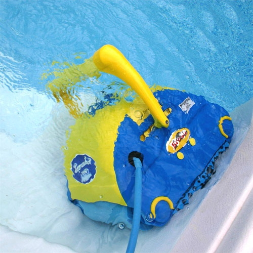 Автоматический донный очиститель Aquabot "Bravo"
